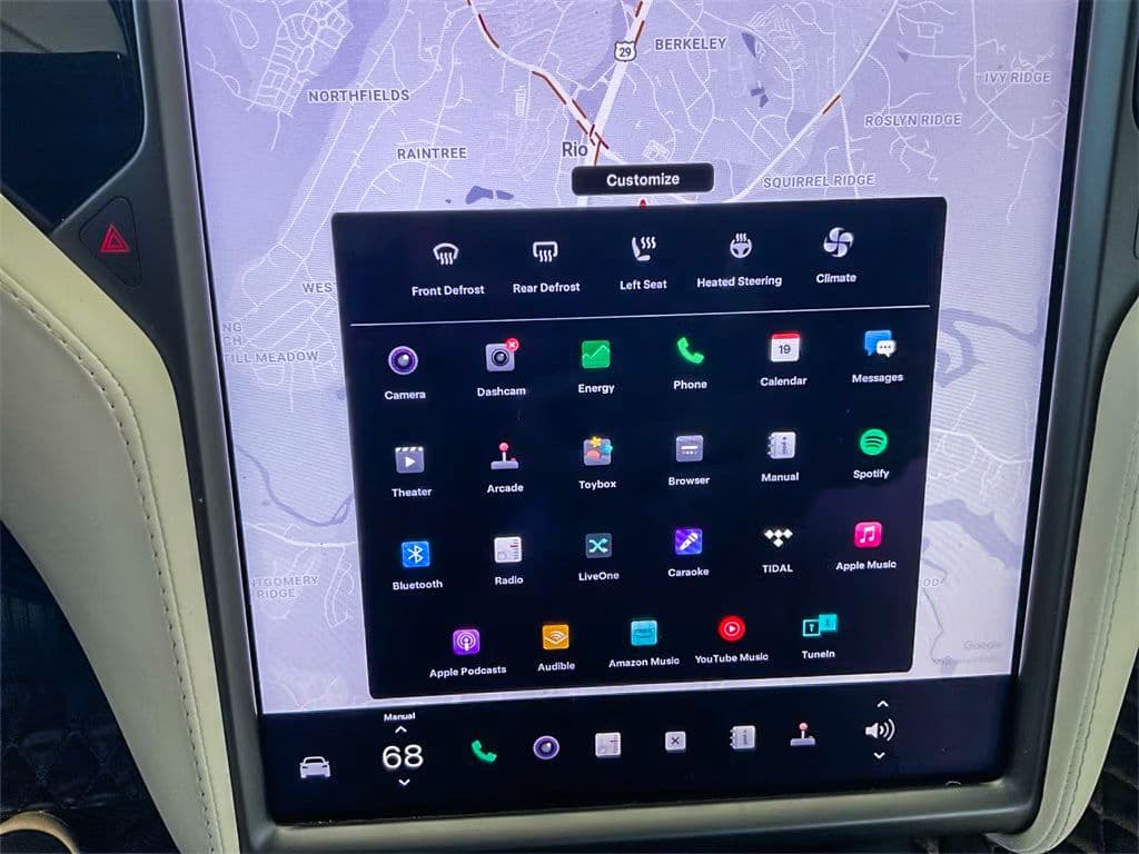 2019 Tesla Model X view 13