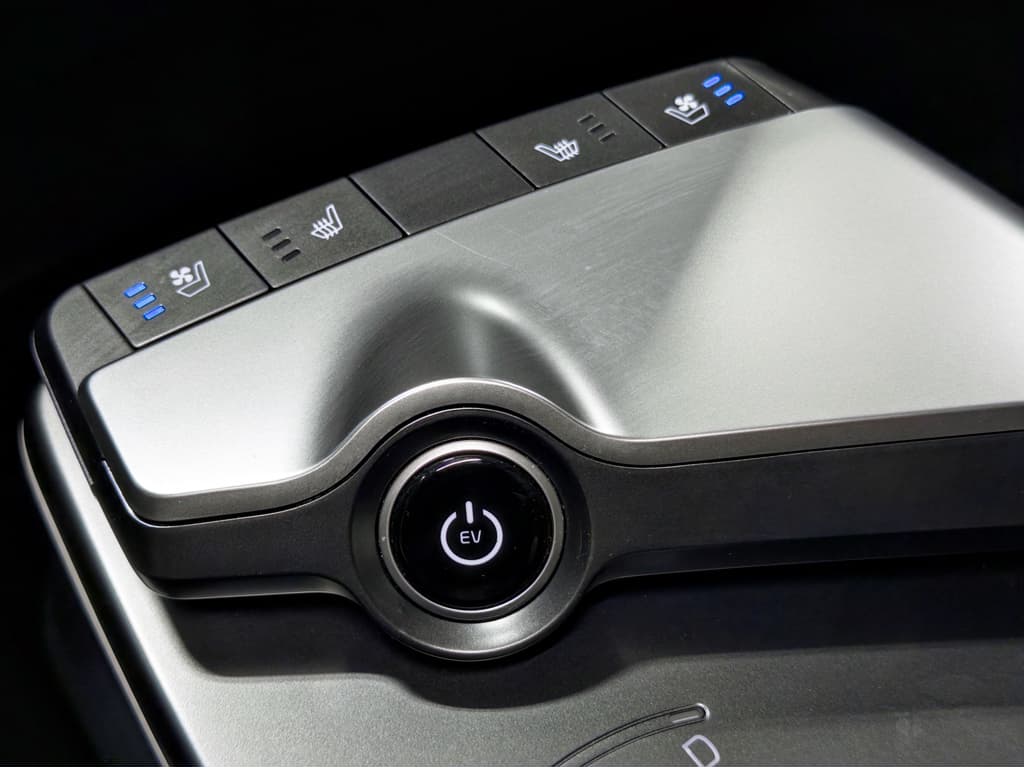 2024 Kia EV6 view 21