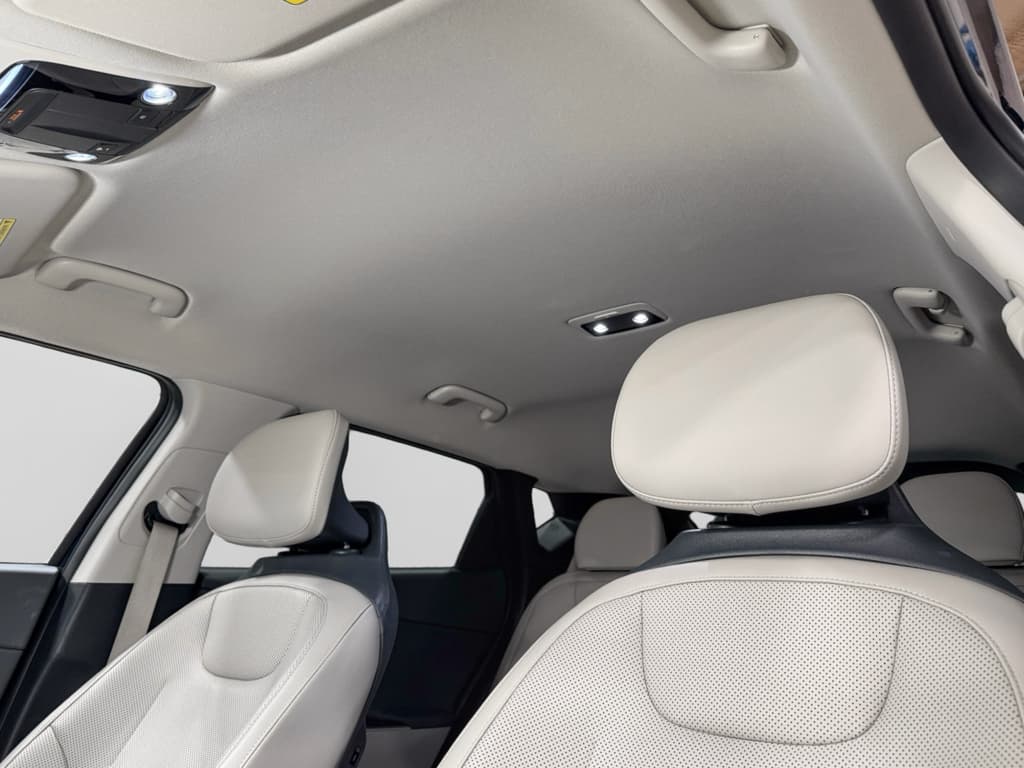 2024 Kia EV6 view 27