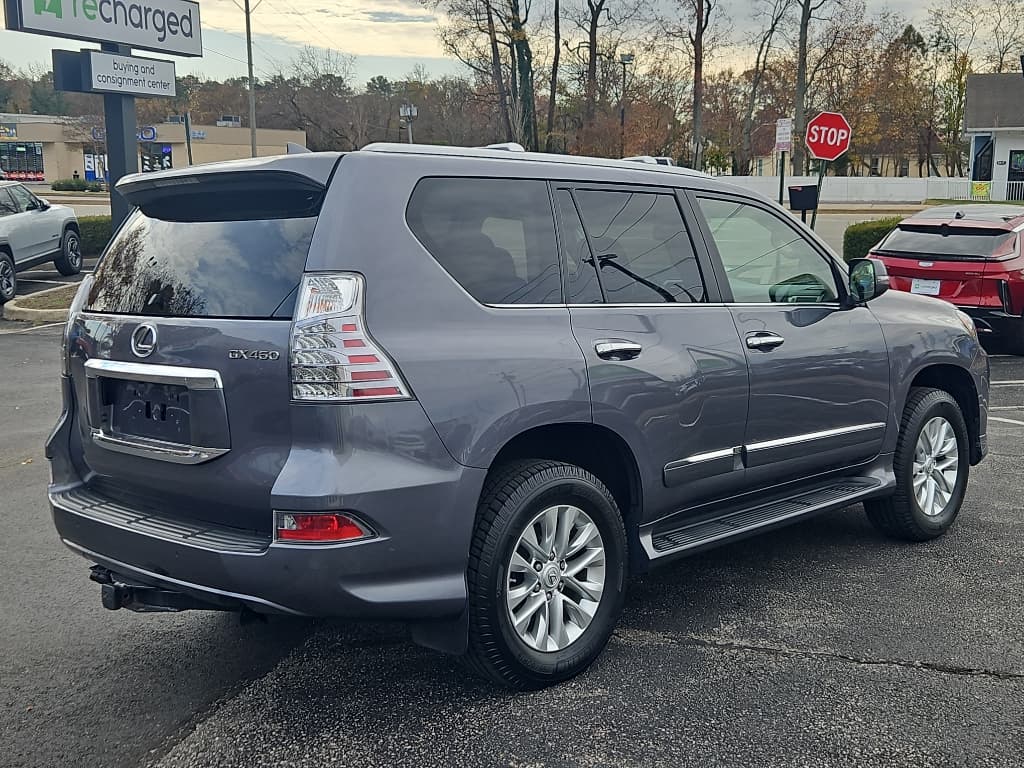 2018 Lexus GX 460 view 3