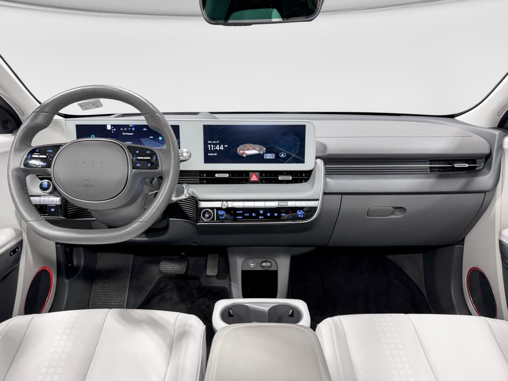 2023 Hyundai IONIQ 5 view 17