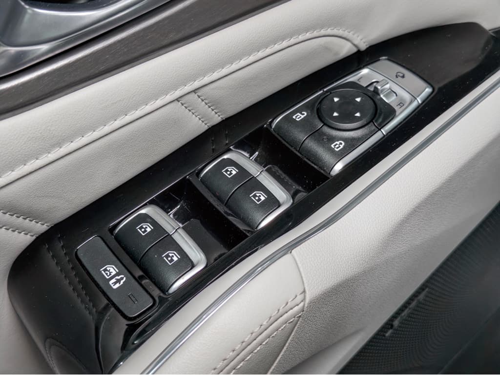 2023 Kia Sorento Plug-in Hybrid view 7