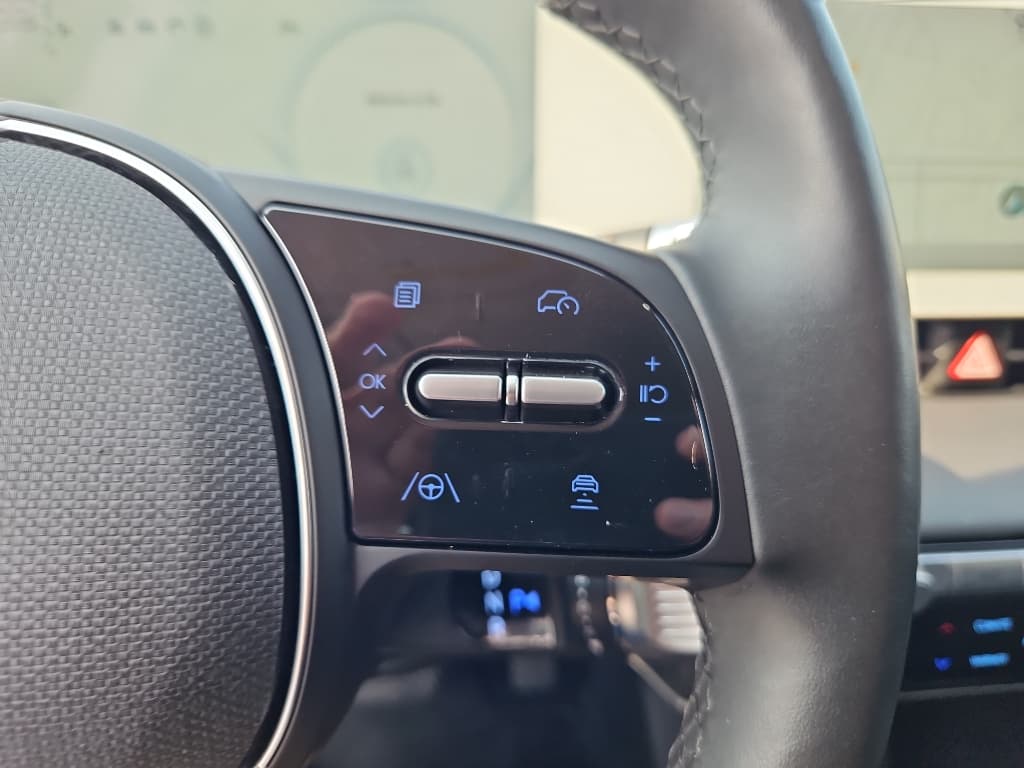 2023 Hyundai IONIQ 5 view 10