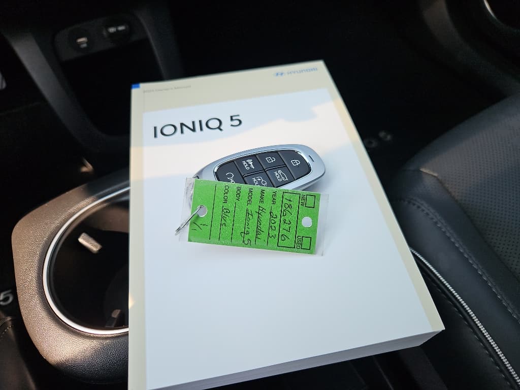 2023 Hyundai IONIQ 5 view 19