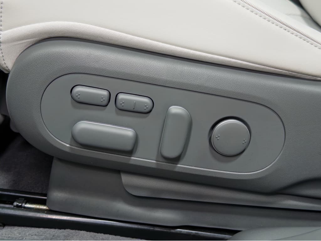 2023 Hyundai IONIQ 5 view 6