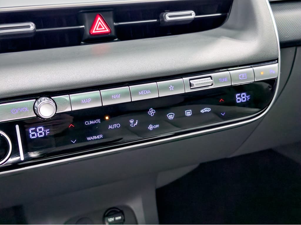 2023 Hyundai IONIQ 5 view 16