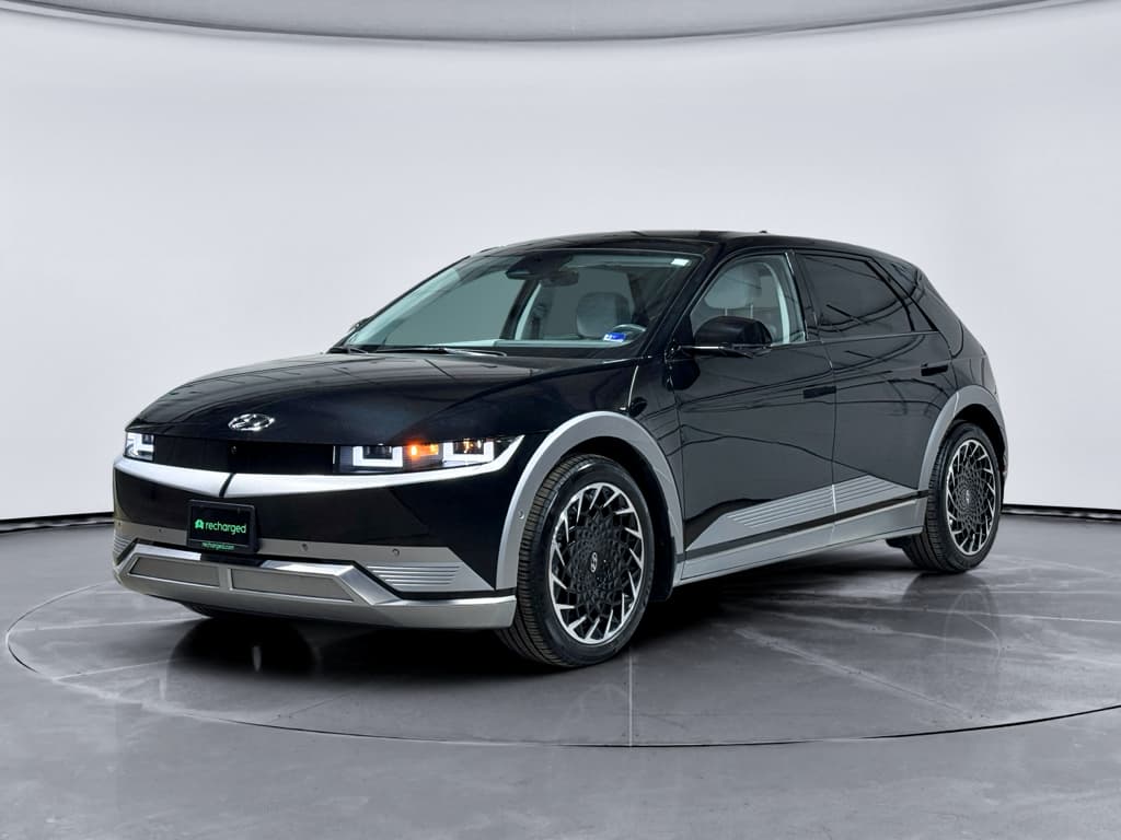 2023 Hyundai IONIQ 5 view 1