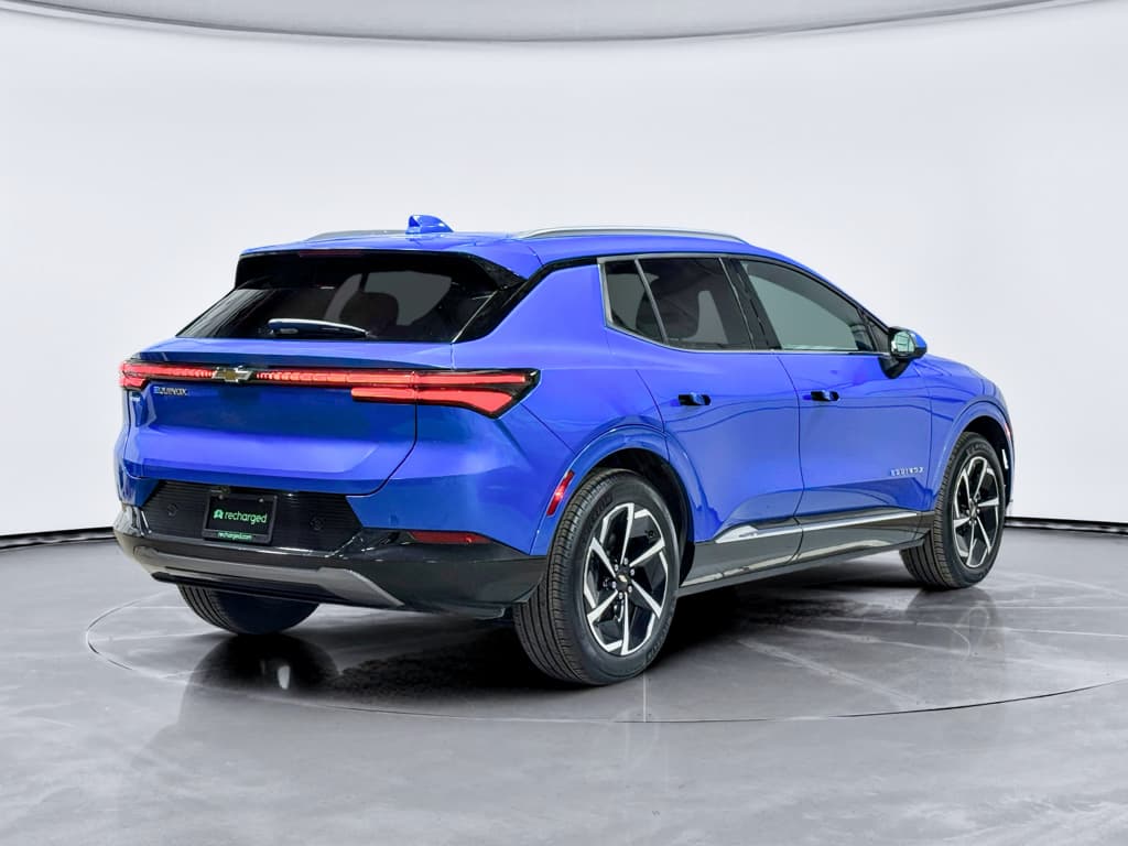 2025 Chevrolet Equinox EV view 3
