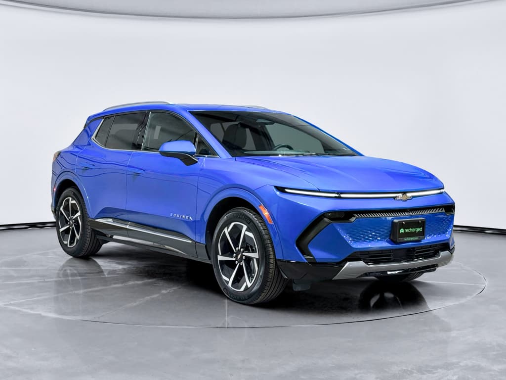 2025 Chevrolet Equinox EV view 4