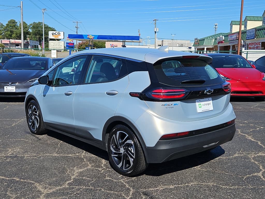 2023 Chevrolet Bolt EV view 2