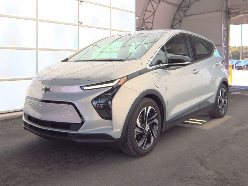 2023 Chevrolet Bolt EV view 1