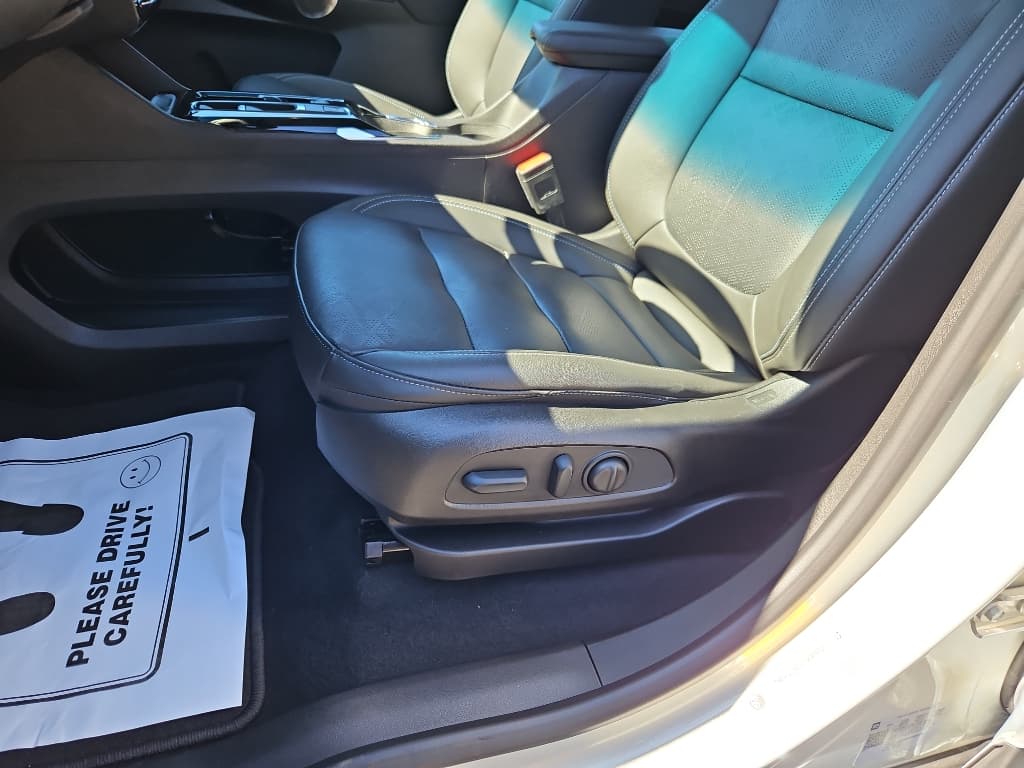 2023 Chevrolet Bolt EV view 7