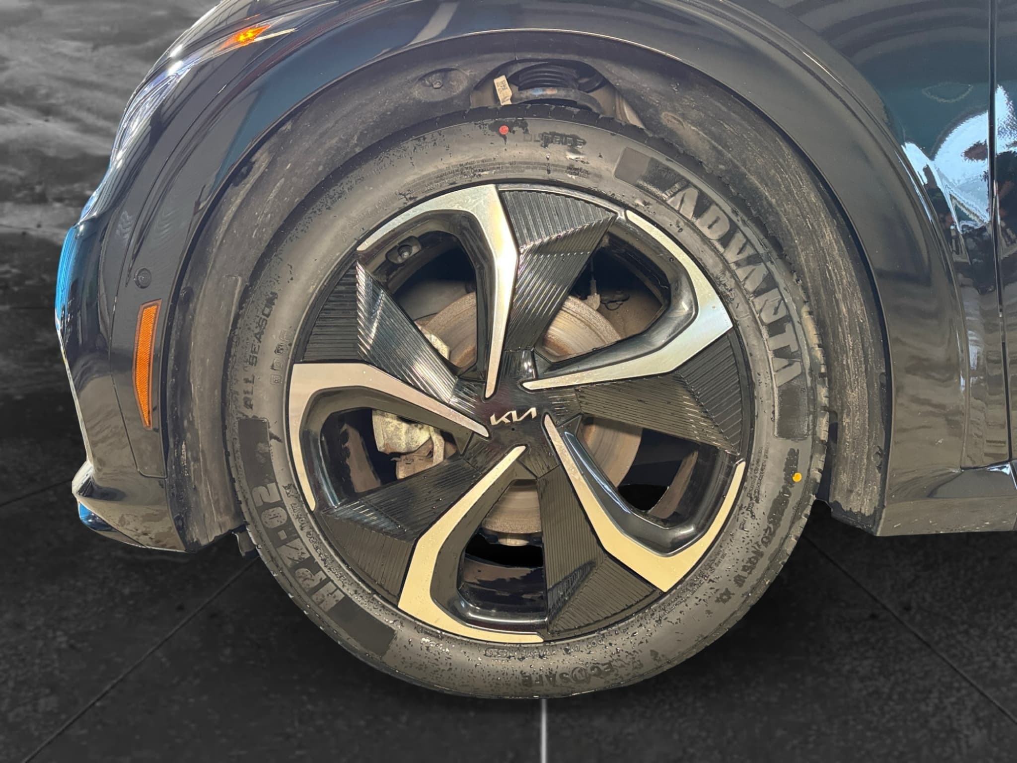 2024 Kia EV6 view 32