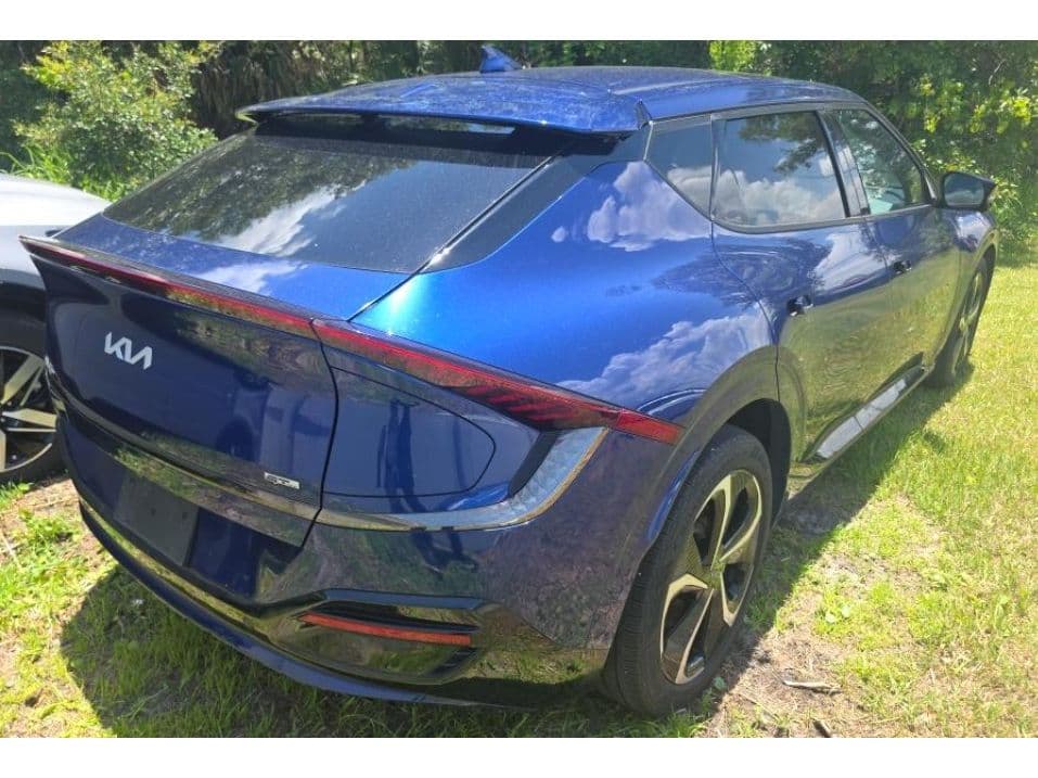 2024 Kia EV6 view 3