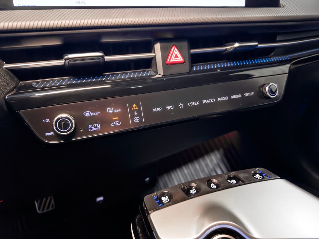 2024 Kia EV6 view 10