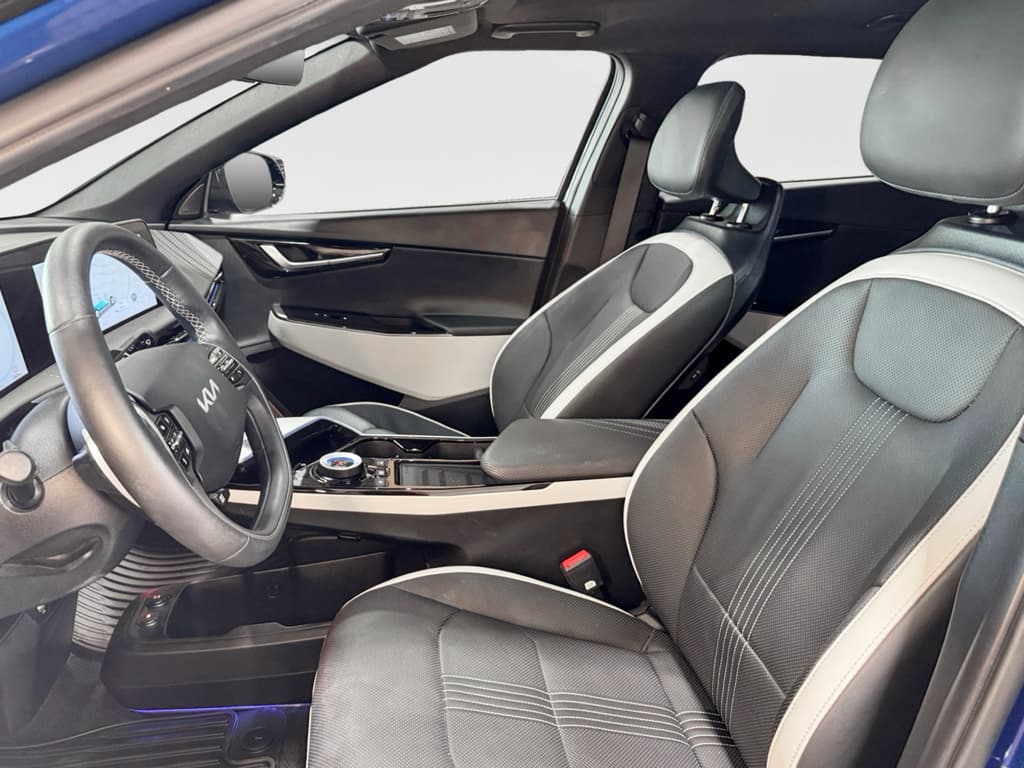 2024 Kia EV6 view 12