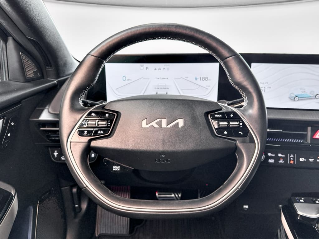 2024 Kia EV6 view 8