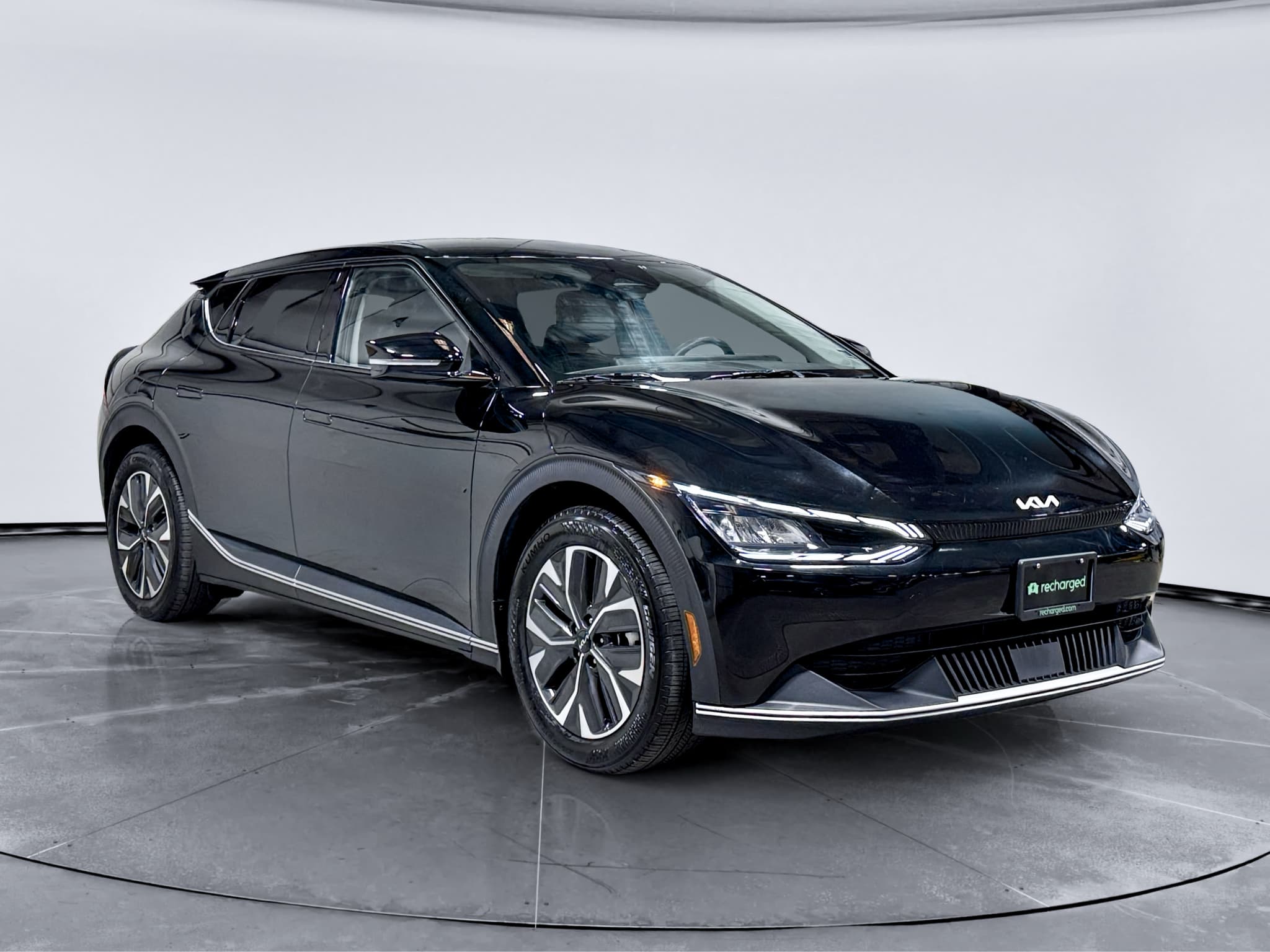 2024 Kia EV6 view 4