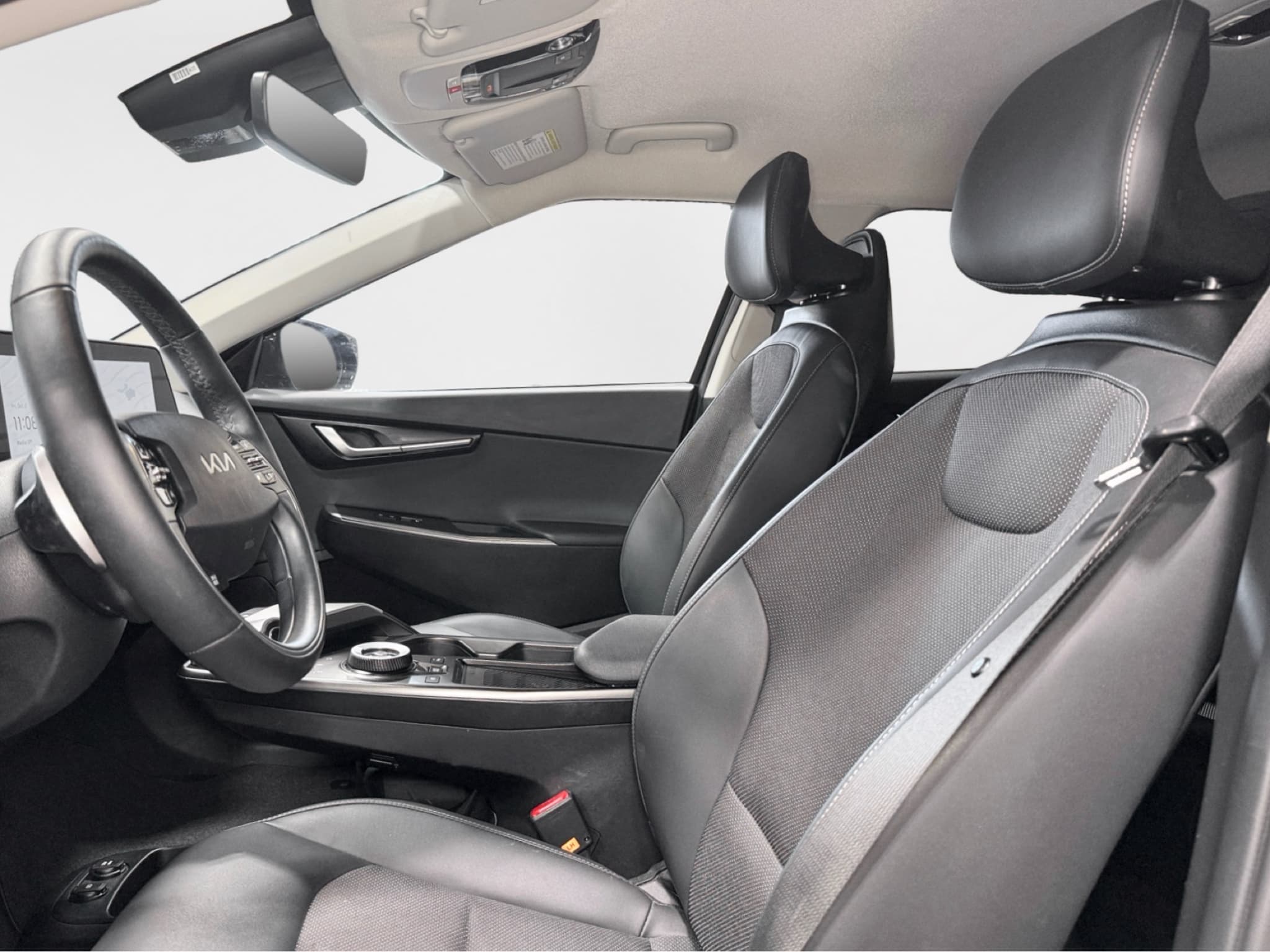 2024 Kia EV6 view 18