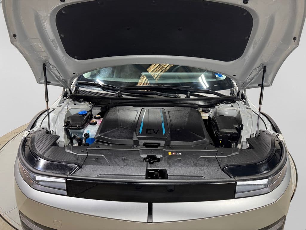 2023 Hyundai IONIQ 5 view 11