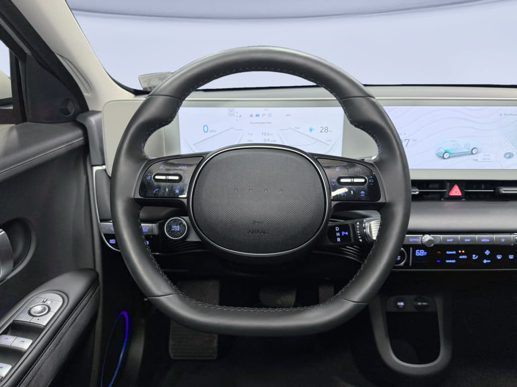 2023 Hyundai IONIQ 5 view 8