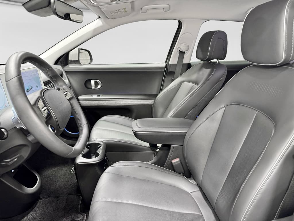 2023 Hyundai IONIQ 5 view 17