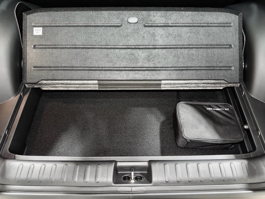 2023 Hyundai IONIQ 5 view 28