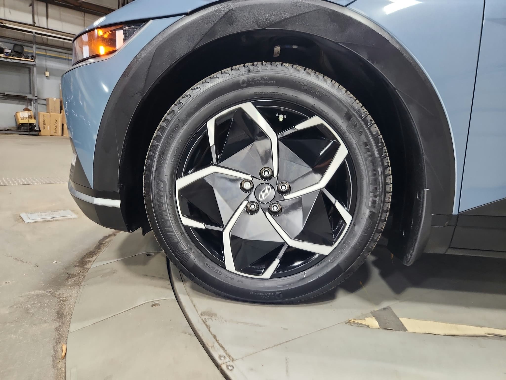 2023 Hyundai IONIQ 5 view 33