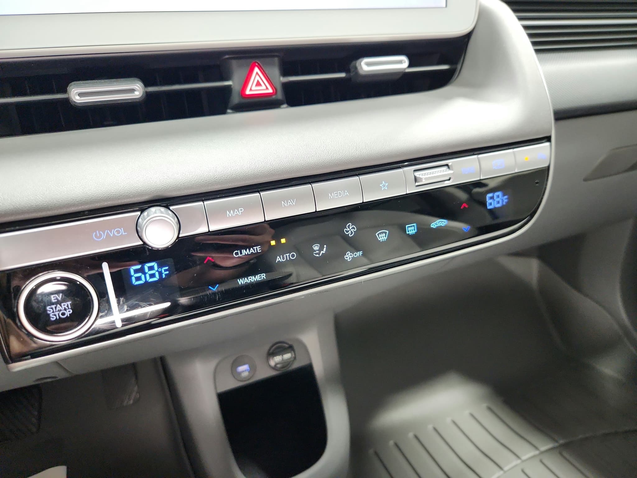 2023 Hyundai IONIQ 5 view 18
