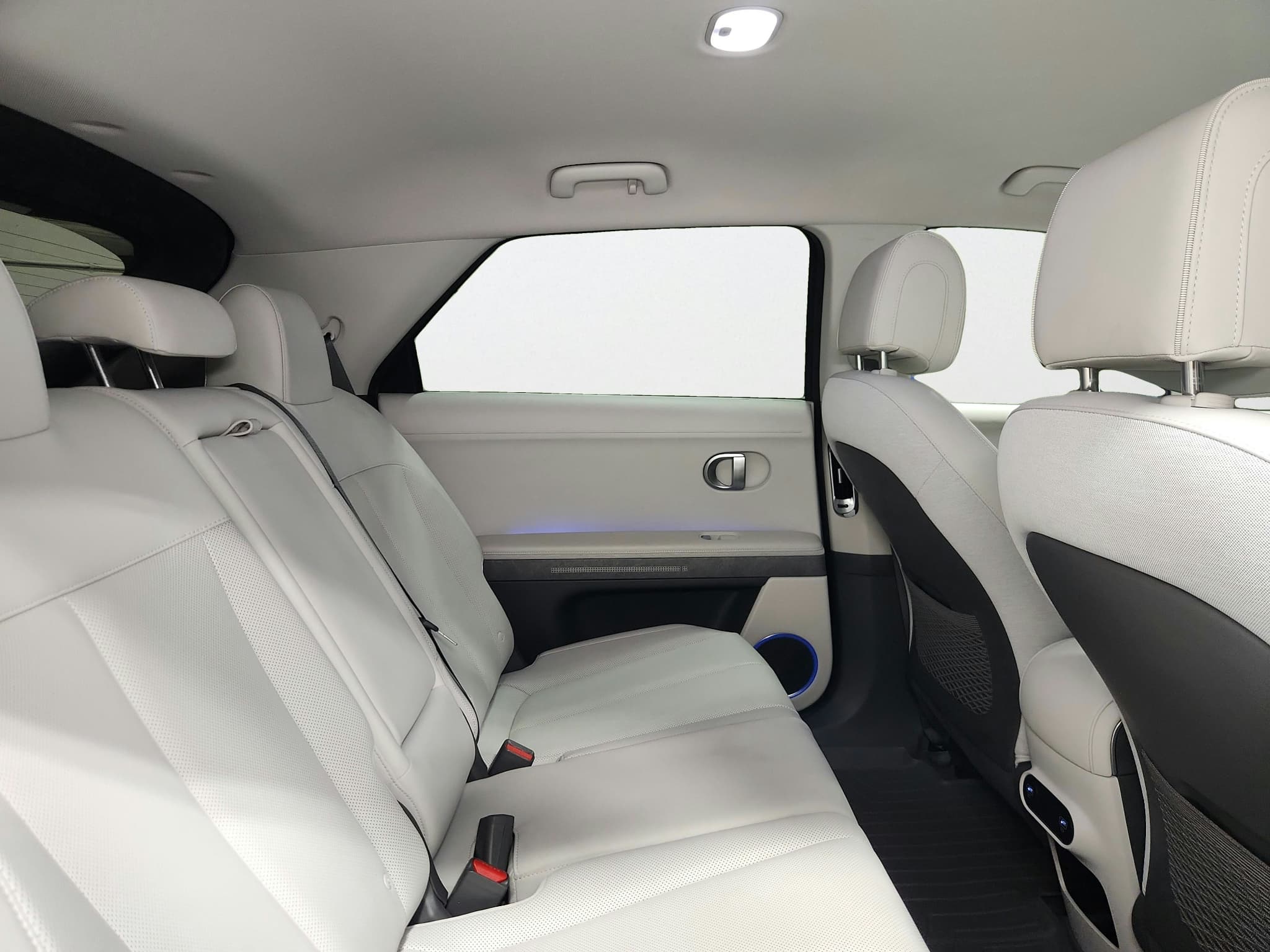 2023 Hyundai IONIQ 5 view 25