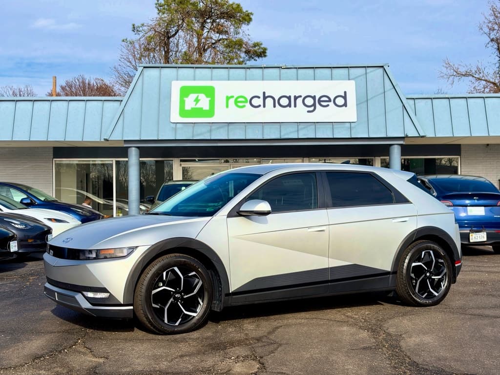 2023 Hyundai IONIQ 5 SEL's photo