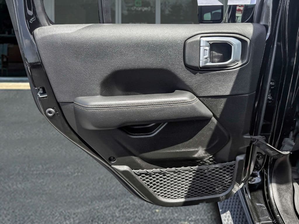 2022 Jeep Wrangler view 10