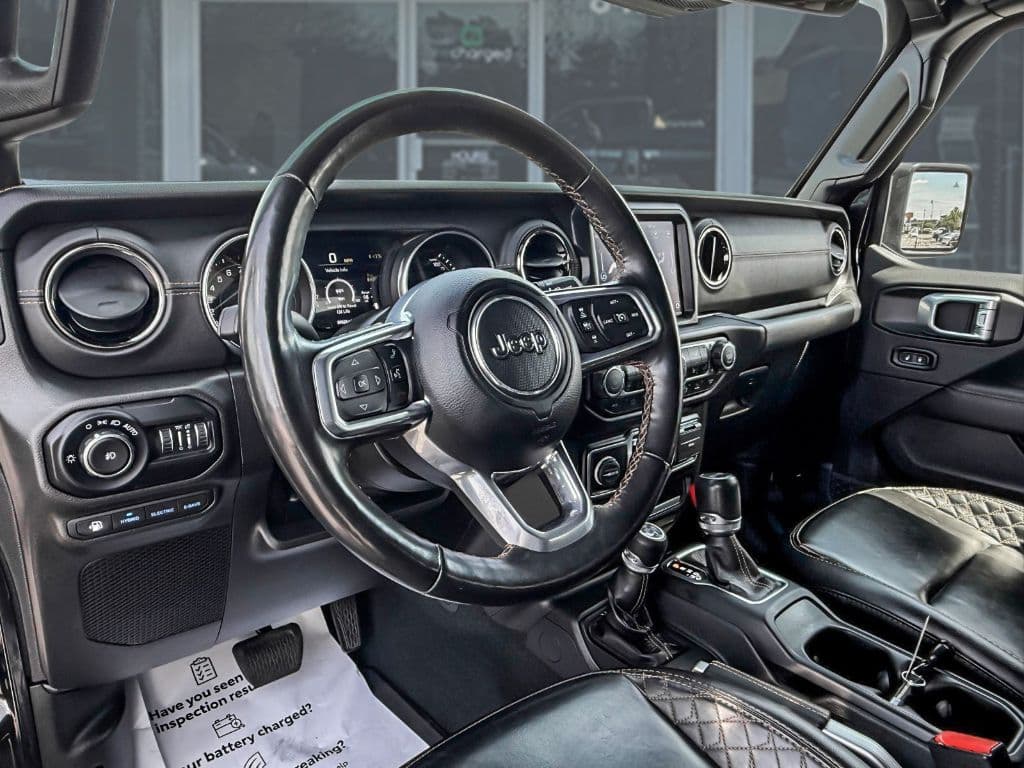 2022 Jeep Wrangler view 13