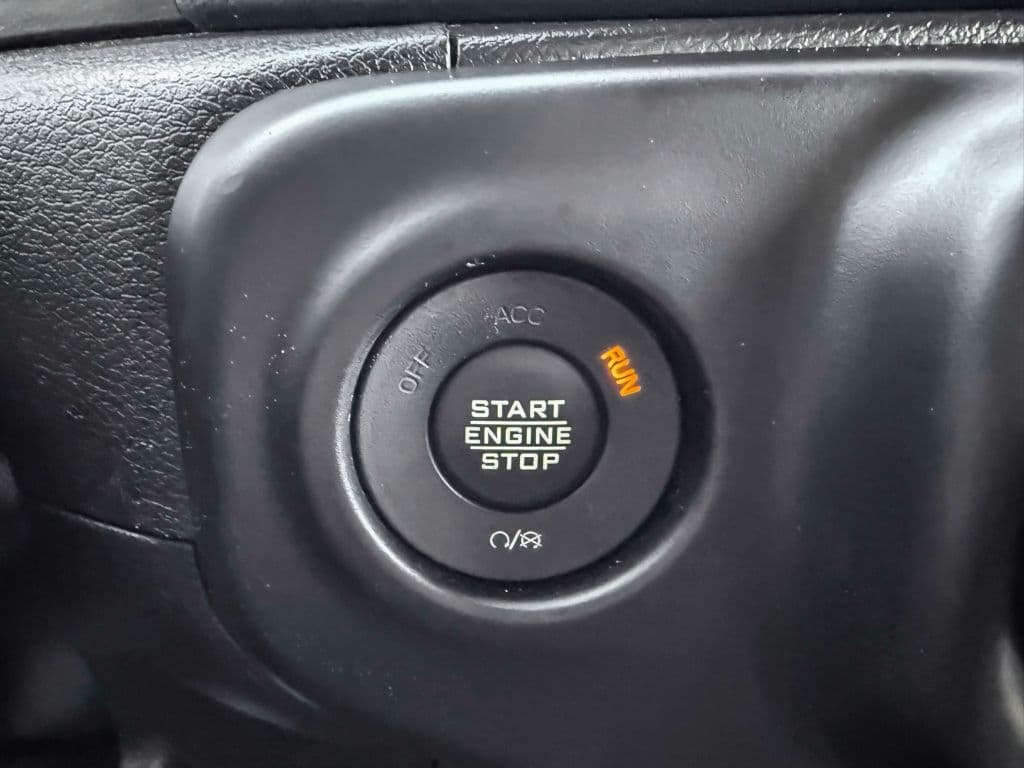 2022 Jeep Wrangler view 22