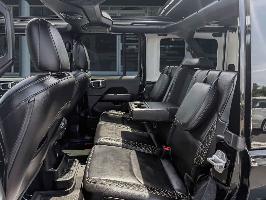 2022 Jeep Wrangler view 24