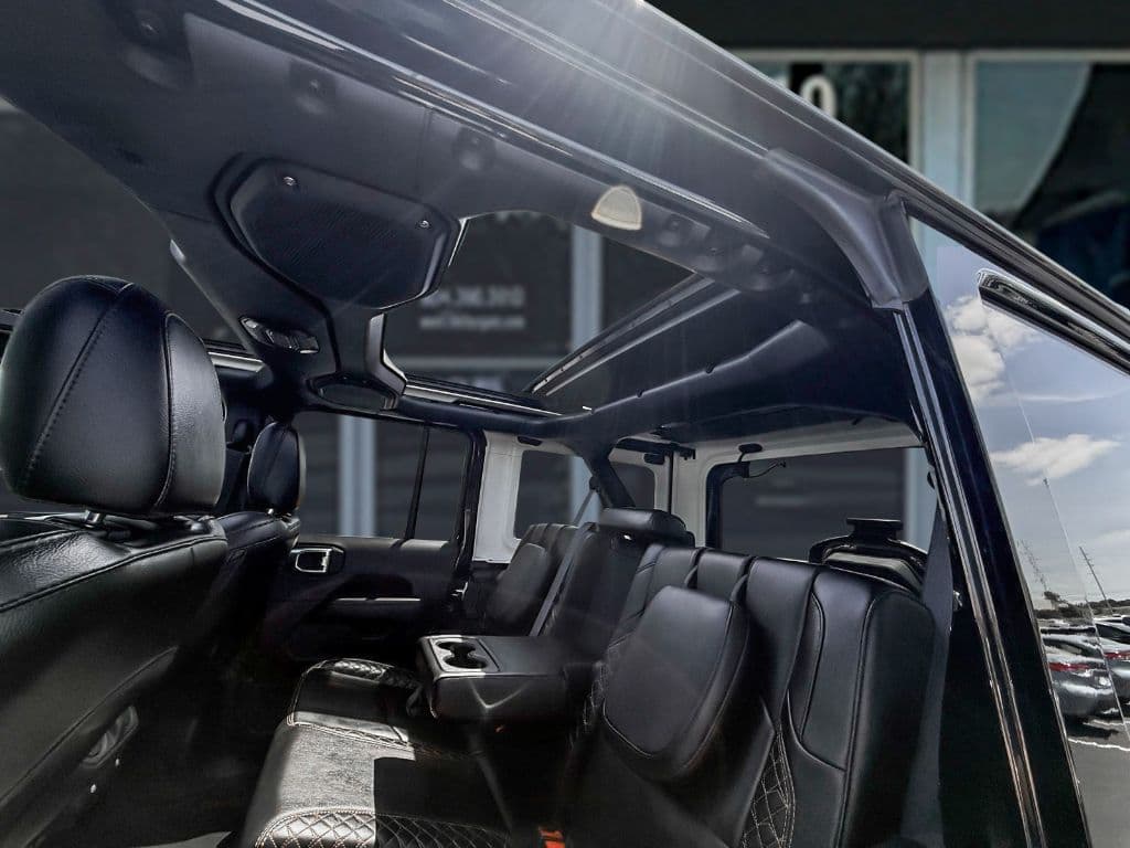 2022 Jeep Wrangler view 26