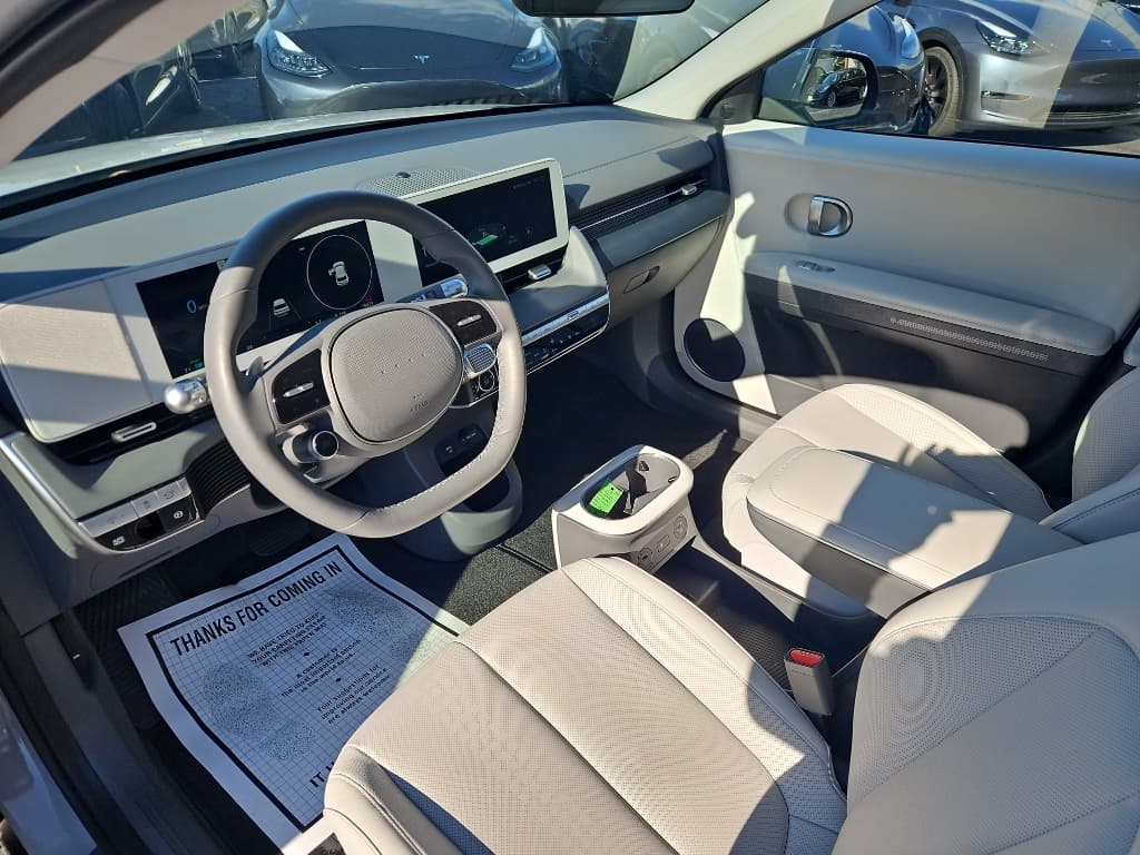 2023 Hyundai IONIQ 5 view 17