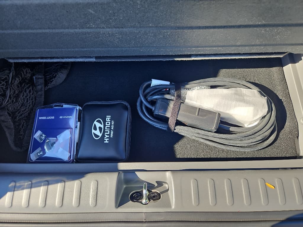 2023 Hyundai IONIQ 5 view 6