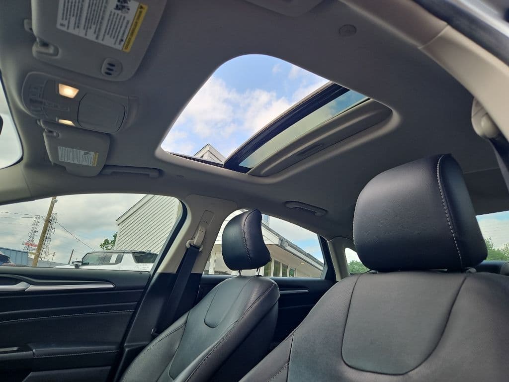 2018 Ford Fusion Energi view 16