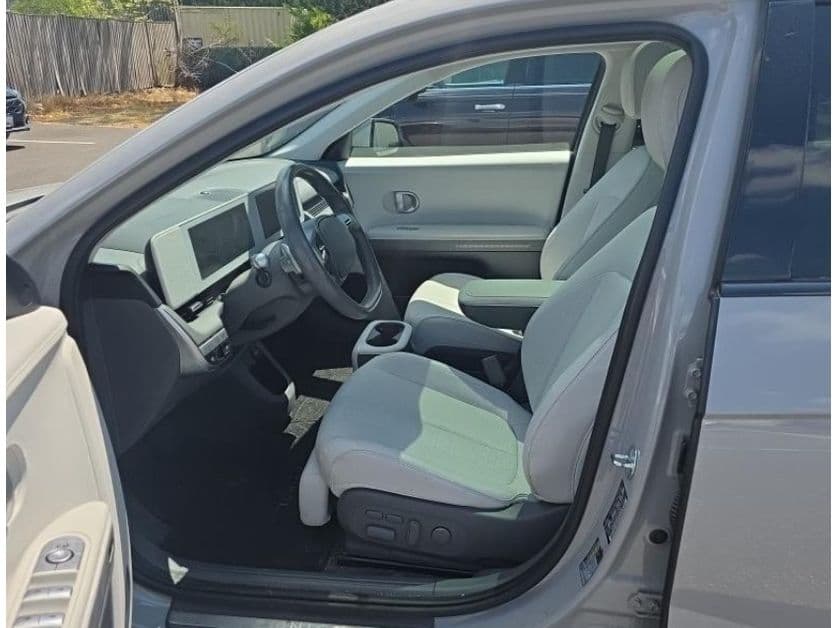 2023 Hyundai IONIQ 5 view 5