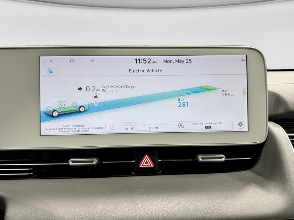 2023 Hyundai IONIQ 5 view 11