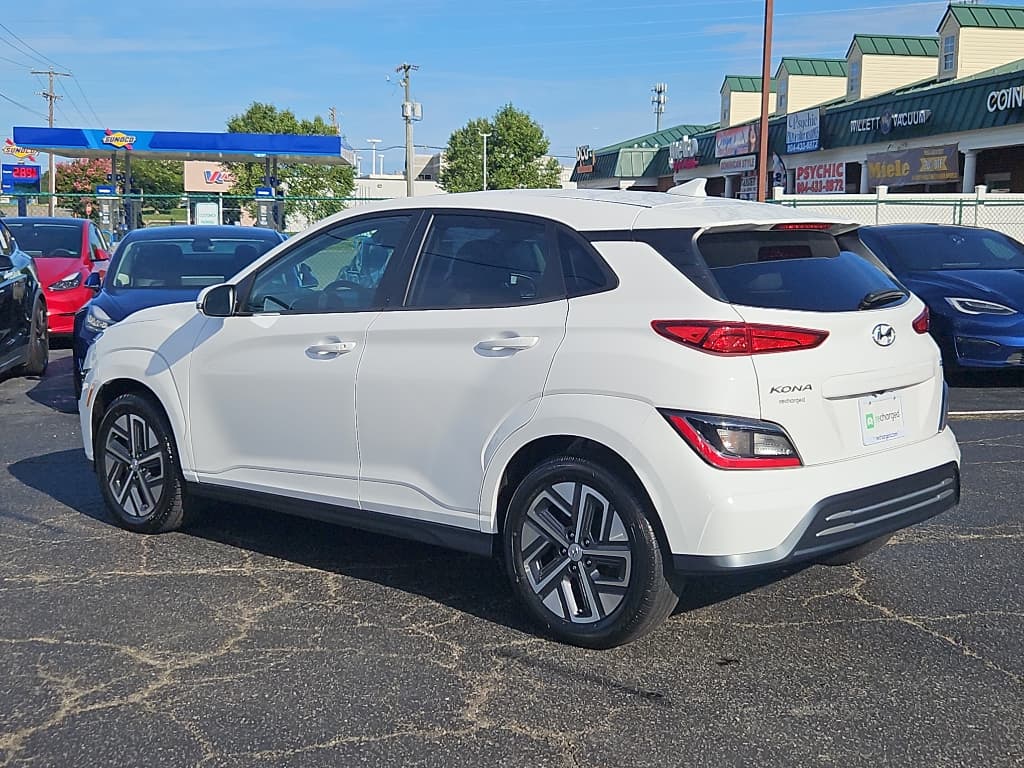 2023 Hyundai Kona EV view 2