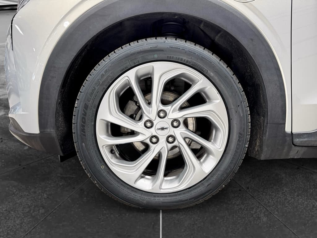 2023 Chevrolet Bolt EUV view 28