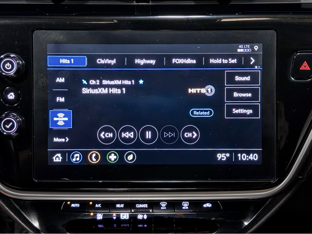2023 Chevrolet Bolt EUV view 11