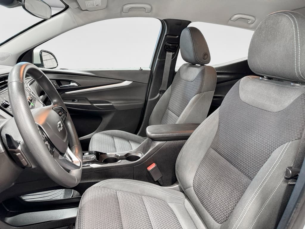 2023 Chevrolet Bolt EUV view 16