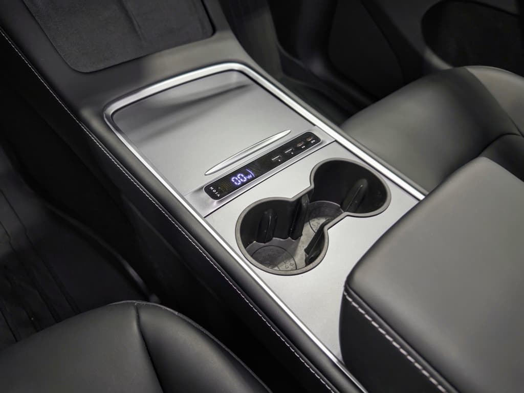 2023 Tesla Model Y view 18