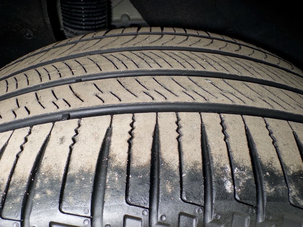 2023 Tesla Model Y view 37