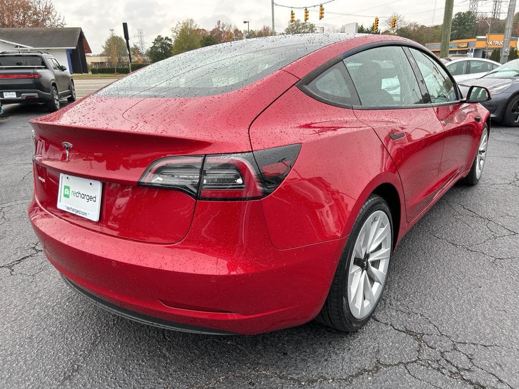 2022 Tesla Model 3 view 3