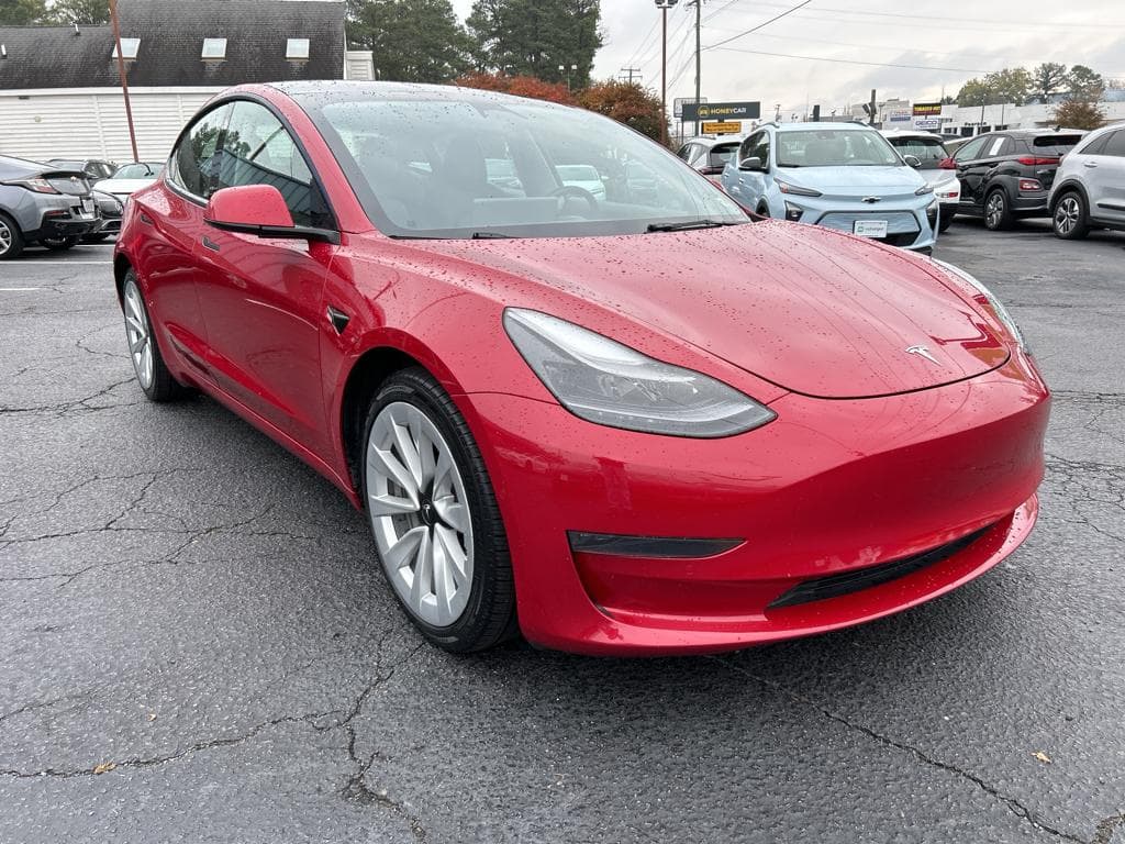2022 Tesla Model 3 view 4
