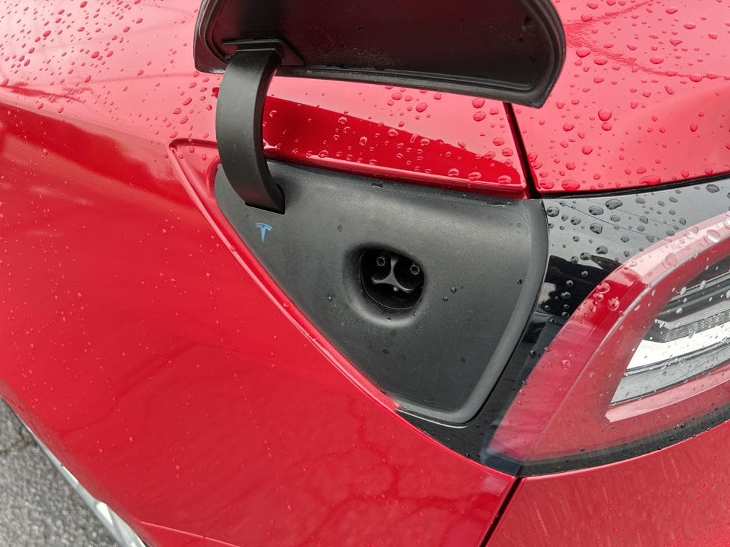 2022 Tesla Model 3 view 5